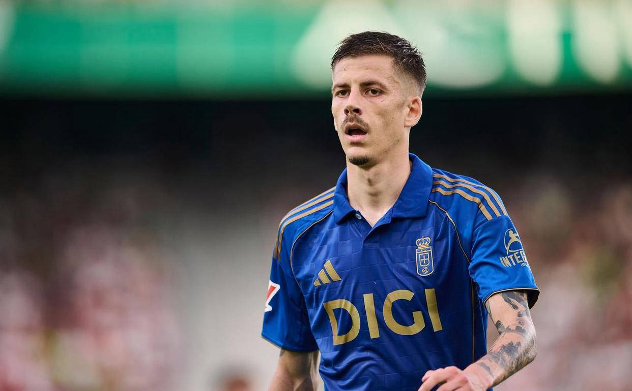 AC米兰昔, 席尔瓦猛然, 仅领先降级 AC米兰昔, 席尔瓦猛然, 仅领先降级