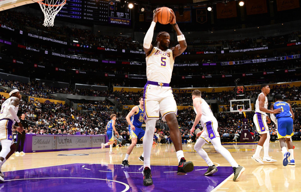 首节比赛中 首节比赛中